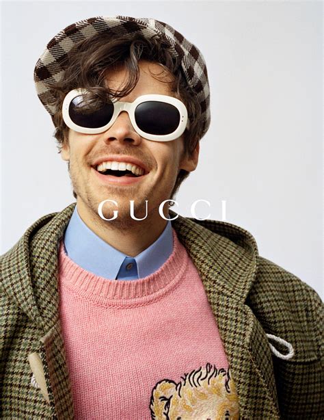 ハリースタイルズ gucci|harry styles Gucci photoshoot.